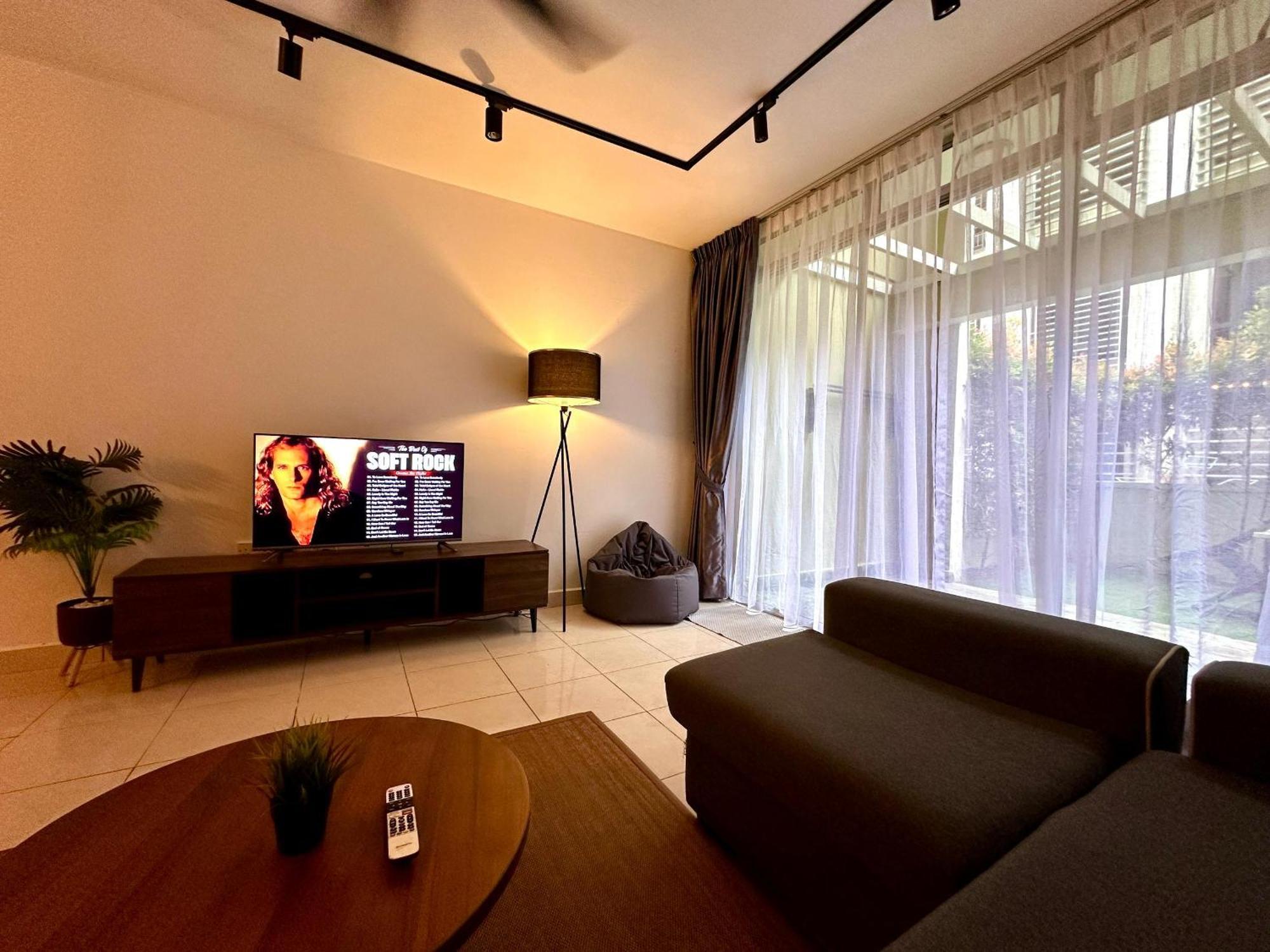 Bnb Cozy Homestay @ سيبرجايا المظهر الخارجي الصورة